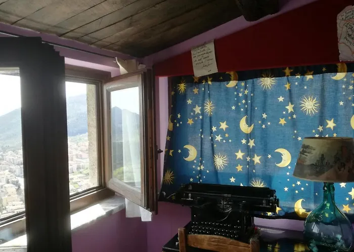 Casa de hóspedes Il Nibbio - Torretta Del Poeta